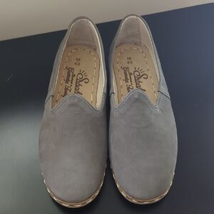 NWOT Sabah Mens Size 43 Grey Loafer
